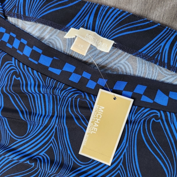 Michael Kors Long Sleeve Slinky Dress - Picture 2 of 6